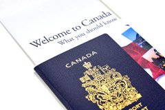 <b>全球护照实力排名 天辰直属总代加拿大护照排第</b>